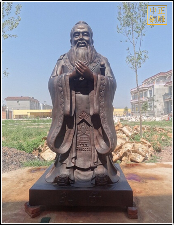 學校孔子銅雕擺放.jpg
